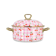 Faitout Vichy Cerise 20cm Menastyl en acier émaillé rose à carreaux et motifs cerises, avec couvercle et poignées dorées
