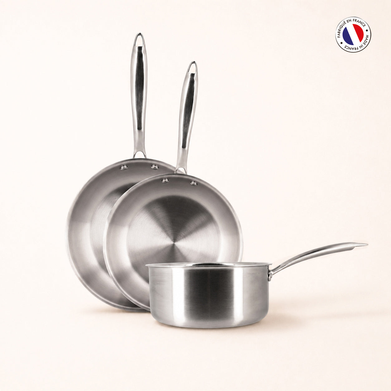 Set de 3 pièces Triply Menastyl en acier inoxydable : deux poêles et une casserole, fabrication française