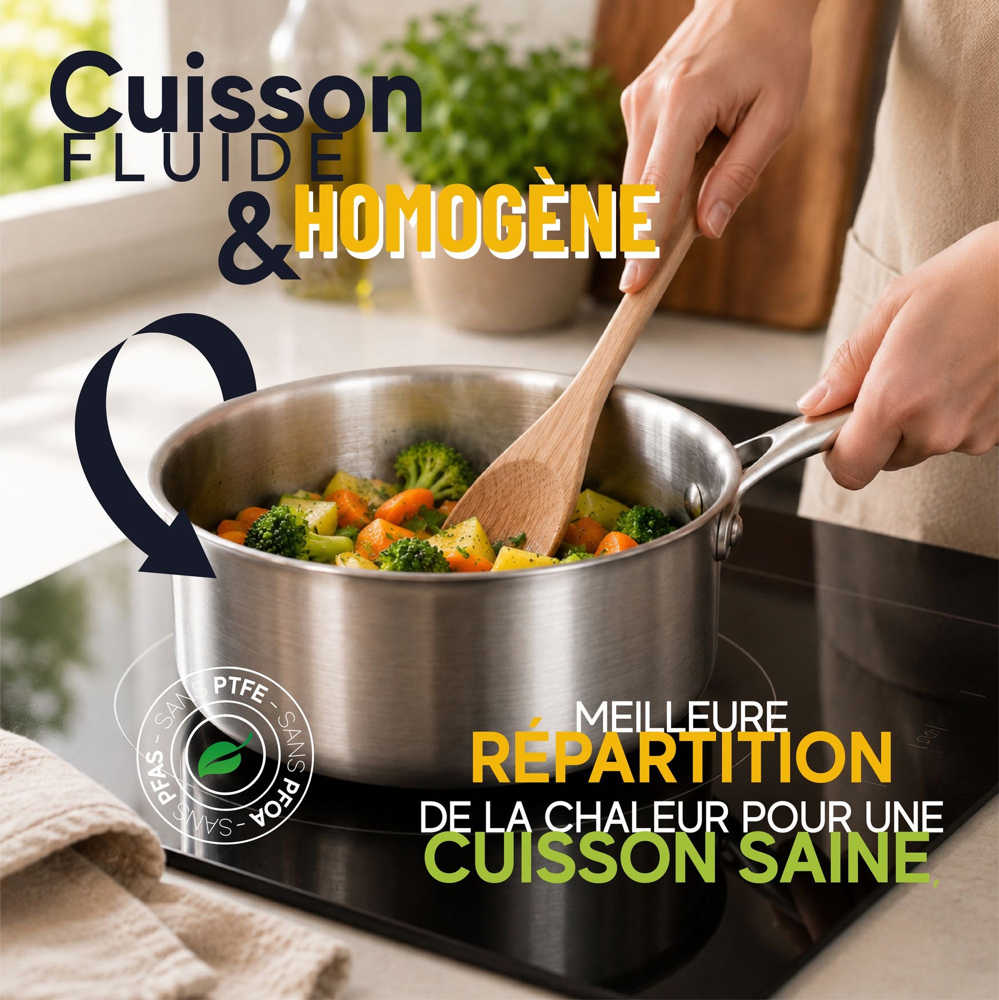 Casserole Trinox en acier inoxydable sur plaque de cuisson, cuisson de légumes avec spatule en bois