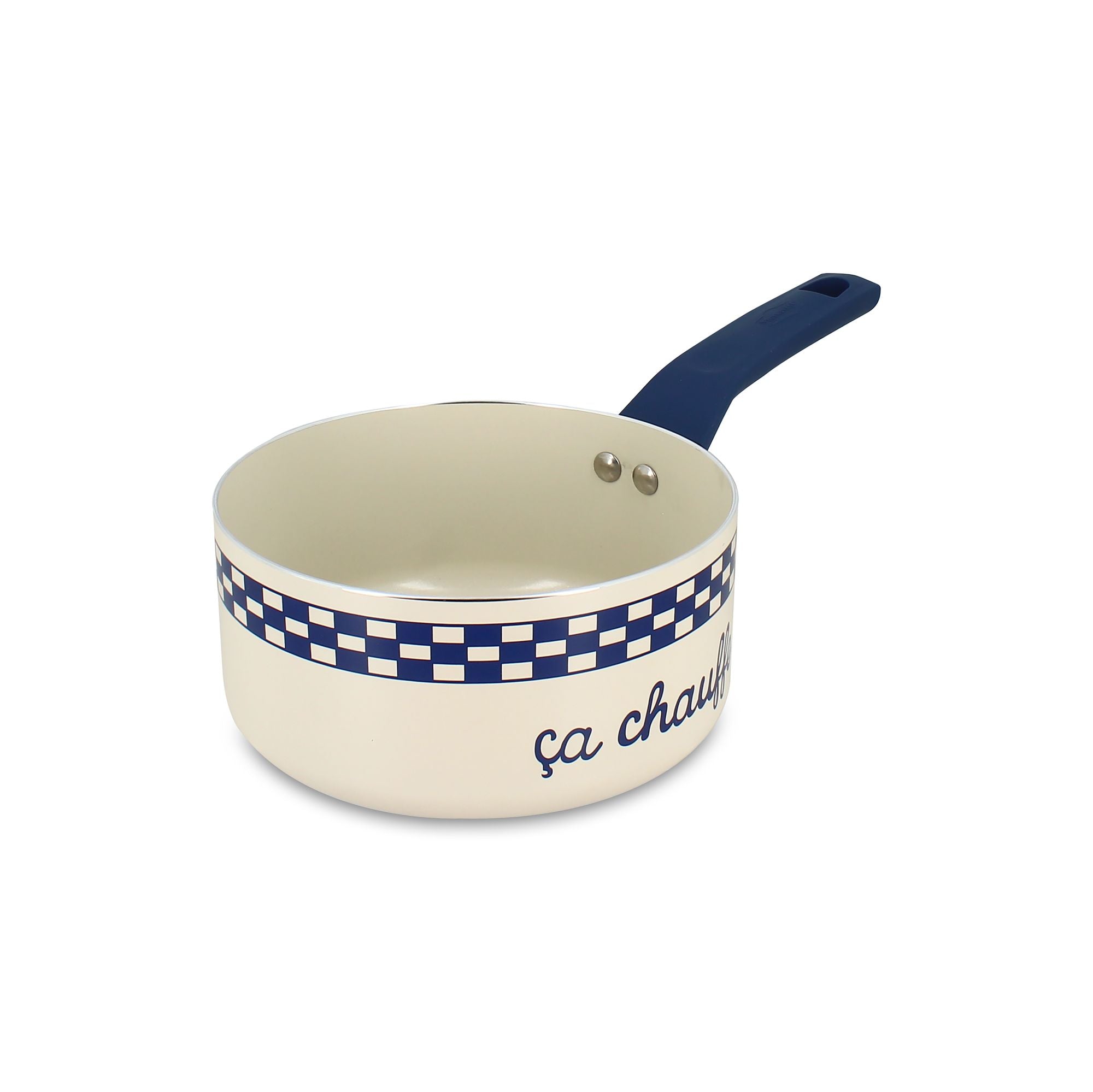 Casserole Ginette 18cm Menastyl crème motif carreaux bleus, vue de trois quarts avec manche bleu marine