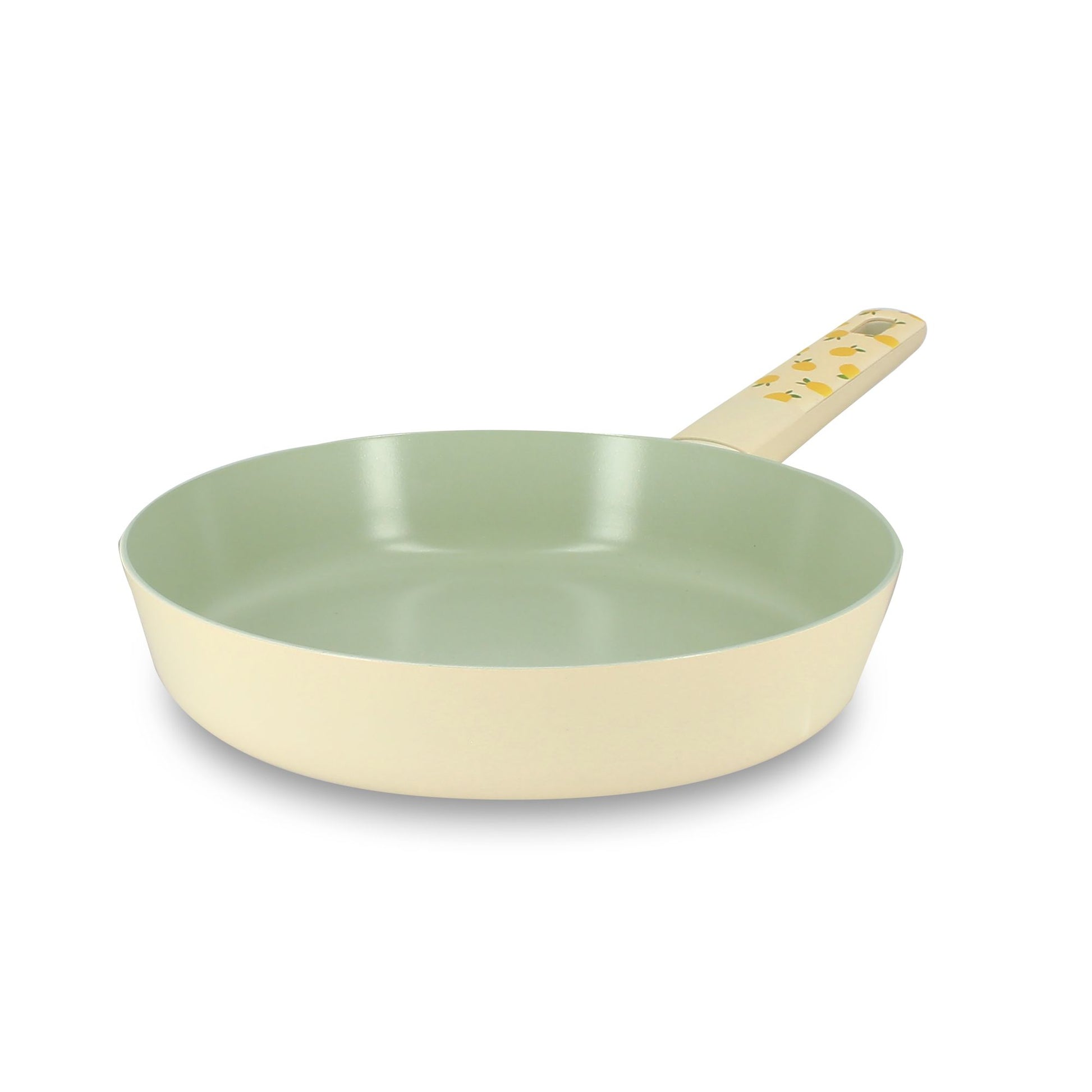 Poêle Citron 28cm en aluminium Menastyl, intérieur vert pastel et extérieur beige crème, vue de trois-quarts