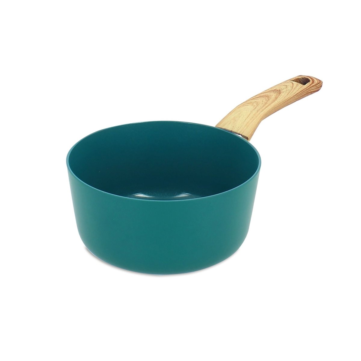 Casserole Colorama 18 cm turquoise avec manche en bois, vue de trois-quarts sur fond blanc
