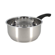 Casserole First 18 cm en acier inoxydable poli Menastyl avec poignée noire, vue de trois quarts
