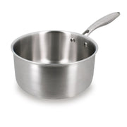 Casserole Trinox 20cm en acier inoxydable triple couche Menastyl, vue trois-quarts avec manche ergonomique