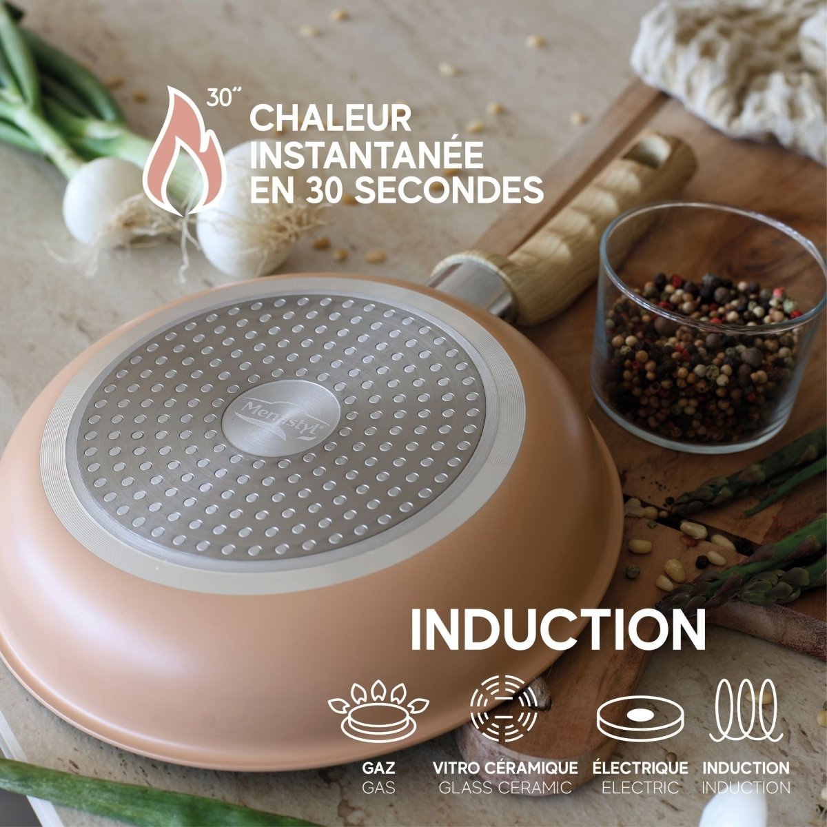 Poêle Easynox induction en acier inoxydable avec fond aluminium compatible tous feux, vue du dessous