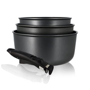 Set de 4 pièces casseroles aluminium noir Menastyl avec poignée amovible bakélite, empilées en vue frontale