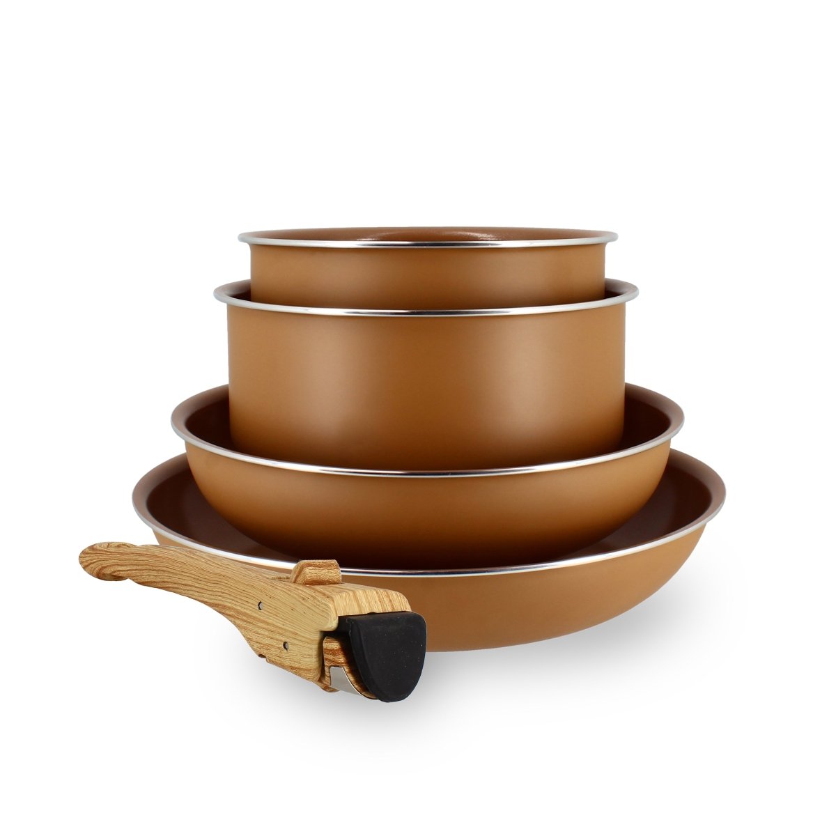 Set de 5 pièces empilées en aluminium recyclé coloris cuivre avec poignée amovible en bois, vue d'ensemble