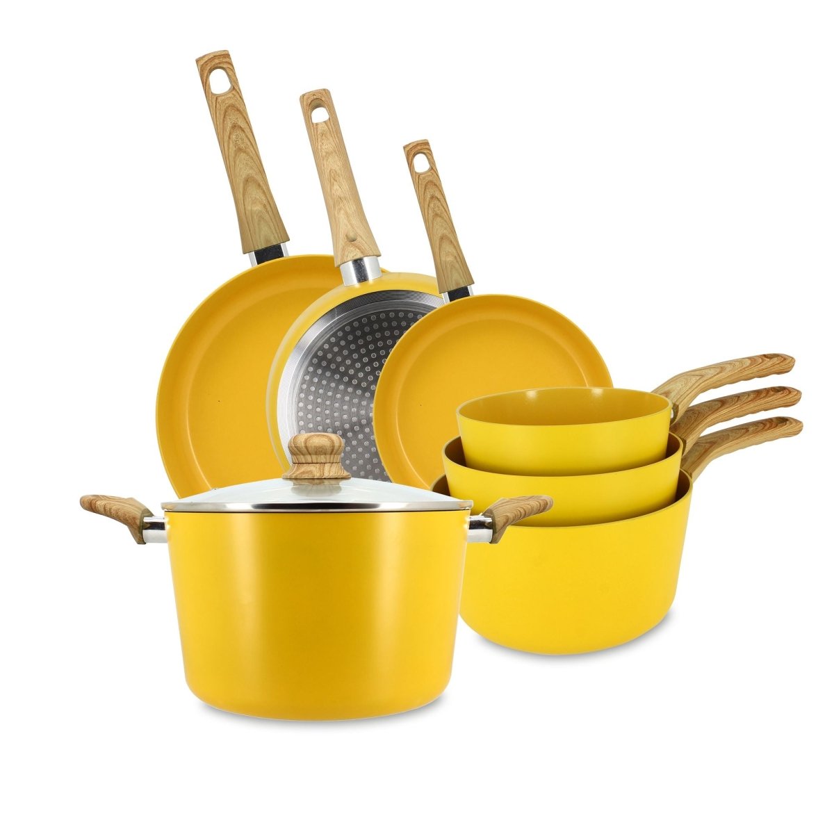 Vue d'ensemble du set de 7 pièces Colorama jaune en aluminium recyclé avec casseroles, poêles et manches bois sur fond blanc