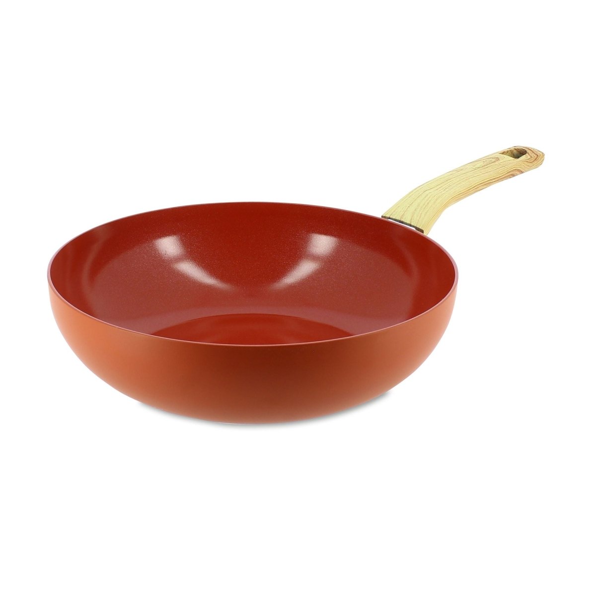 Wok Colorama 28 cm rouge terracotta avec manche bois clair, vue de trois-quarts sur fond blanc